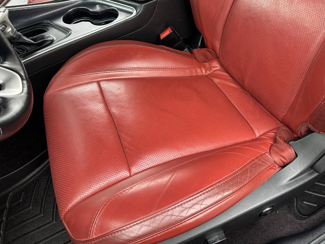 Used 2017 Dodge Challenger GT AWD/4WD image 26