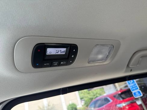 Used 2025 Honda Odyssey EX-L image 16