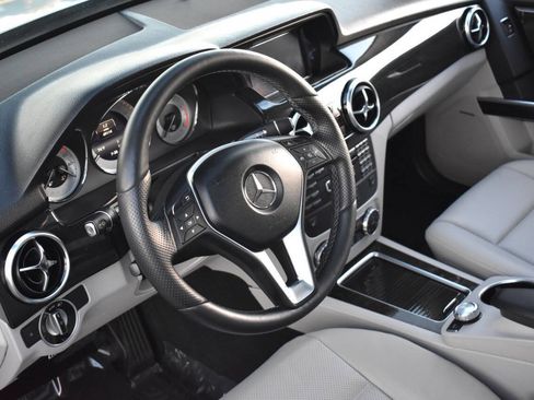 Used 2014 Mercedes-Benz GLK 350 4MATIC image 37