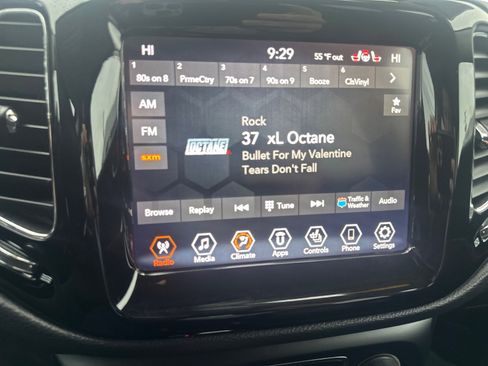 Used 2019 Jeep Compass Limited image 23