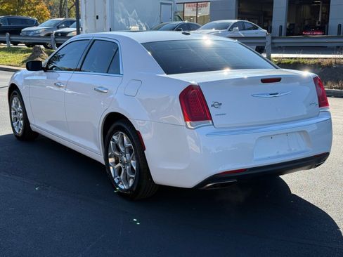 Used 2017 Chrysler 300 C Platinum image 6