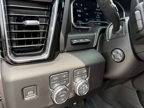 Used 2022 GMC Sierra 1500 Denali Ultimate AWD/4WD image 30