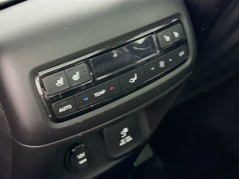 Used 2024 Hyundai Palisade Limited image 29