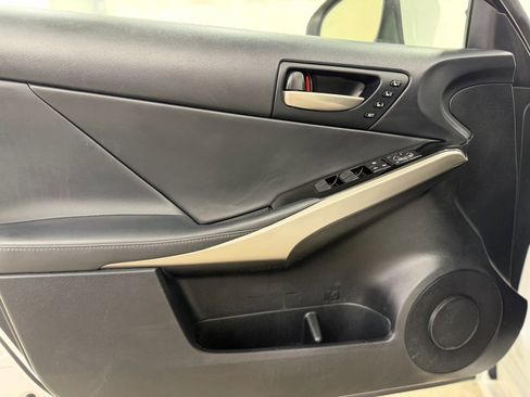 Used 2018 Lexus IS 300 AWD w/ Comfort Package image 11