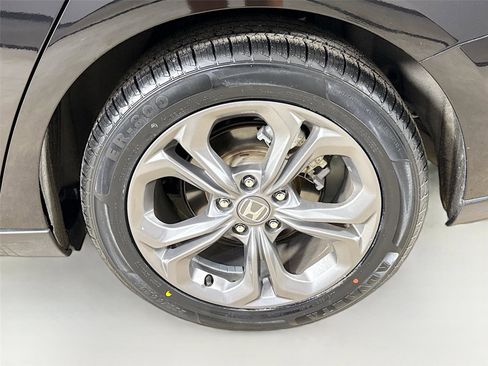 Used 2024 Honda Accord EX image 29