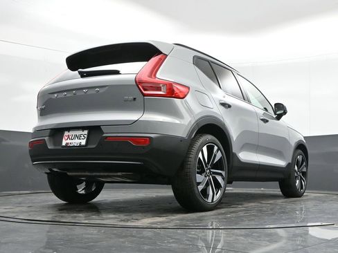 New 2025 Volvo XC40 B5 Ultra w/ Climate Package AWD/4WD image 41
