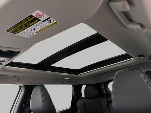 New 2026 Mitsubishi Outlander AWD image 31