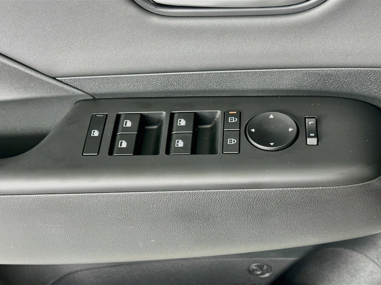 New 2026 Hyundai Kona SEL Premium FWD image 22