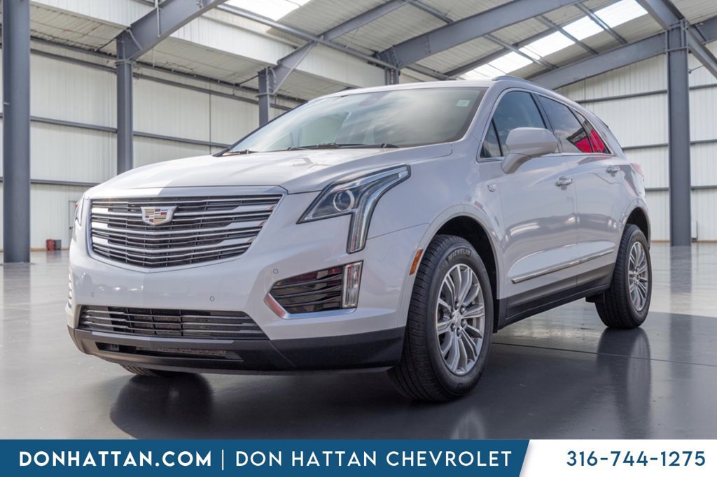 Used 2017 Cadillac XT5 Luxury w/ Driver Awareness Package FWD image 1