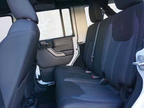 Used 2016 Jeep Wrangler Unlimited Sport AWD/4WD image 19