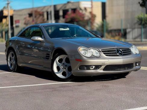 Used 2005 Mercedes-Benz SL 500 image 2