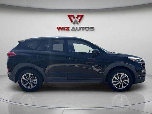 Used 2016 Hyundai Tucson SE w/ Option Group 12 FWD image 6