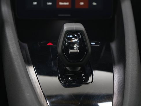 Used 2021 Polestar Polestar 2 AWD/4WD image 17