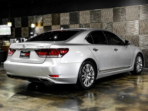 Used 2014 Lexus LS 460 w/ Comfort Package RWD image 8