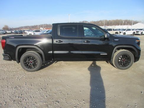 New 2026 GMC Sierra 1500 Elevation image 3