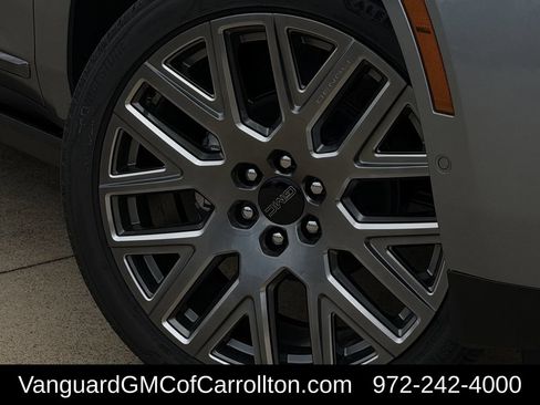New 2026 GMC Yukon Denali Ultimate AWD/4WD image 9