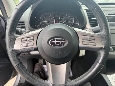 Used 2011 Subaru Legacy 2.5i Limited AWD/4WD image 18