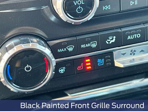 New 2026 Ford F250 Lariat w/ Black Appearance Package image 27