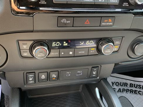 Used 2023 Nissan Frontier SV w/ SV Convenience Package RWD image 22