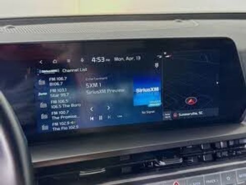 Used 2025 Kia Telluride S FWD image 27