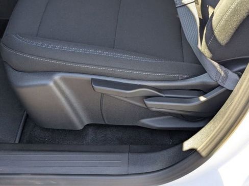 New 2026 Chevrolet Equinox EV LT image 15