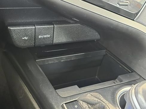 Used 2020 Toyota Camry XSE FWD image 19
