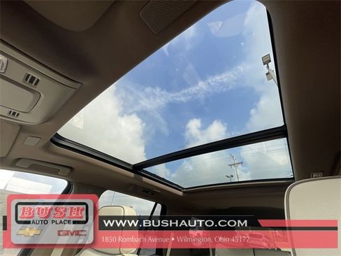 New 2025 GMC Yukon Denali w/ Sun & Power Step Package image 19