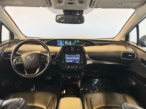Used 2022 Toyota Prius AWD image 10