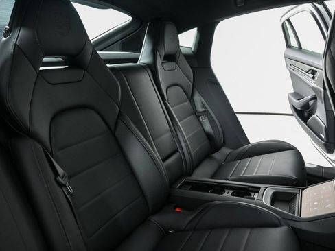 New 2025 Porsche Panamera image 23