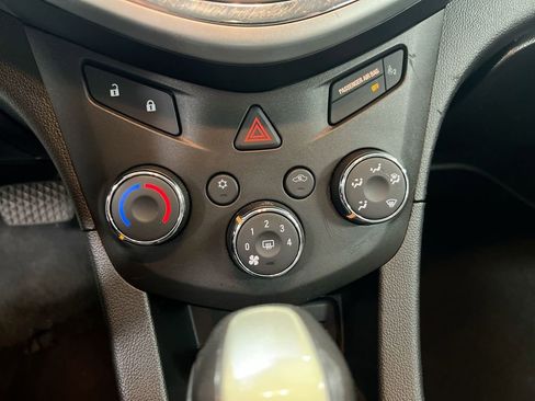 Used 2017 Chevrolet Sonic LT image 15