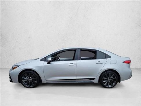 Used 2024 Toyota Corolla SE image 8