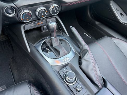 Used 2016 MAZDA MX-5 Miata Grand Touring RWD image 13