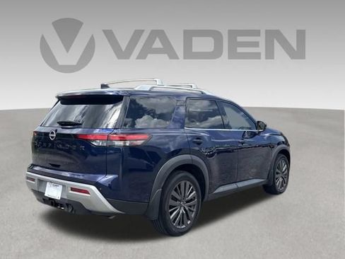 Used 2022 Nissan Pathfinder SL w/ SL Premium Package FWD image 13