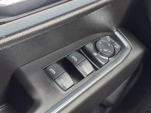 Used 2025 Chevrolet Silverado 1500 LT image 10