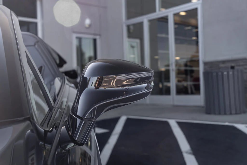 Used 2019 BMW i8 Roadster AWD/4WD image 5