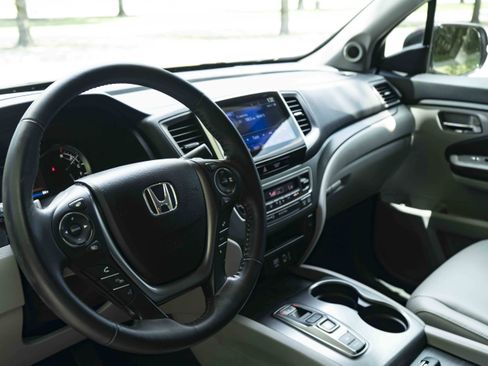Used 2020 Honda Ridgeline RTL image 16
