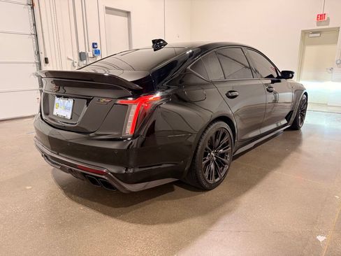Used 2025 Cadillac CT5 V Blackwing w/ Carbon Fiber 2 Package RWD image 5