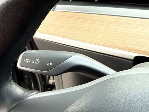 Used 2019 Tesla Model 3 Standard Range Plus image 36