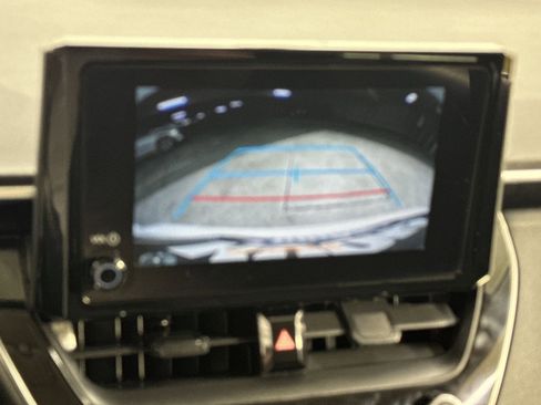 Used 2023 Toyota Corolla LE FWD image 23