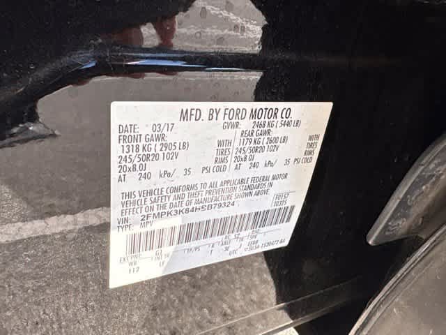 Used 2017 Ford Edge Titanium w/ Technology Package FWD image 23