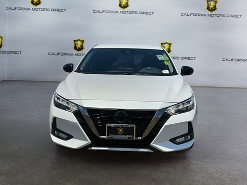 Used 2020 Nissan Sentra SR w/ Lighting Package FWD image 2