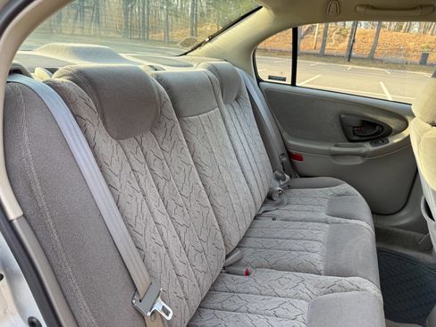 Used 2002 Chevrolet Malibu LS image 17