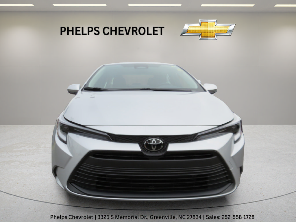 Used 2026 Toyota Corolla LE FWD image 4