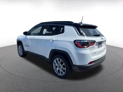 Used 2025 Jeep Compass Limited AWD/4WD image 7