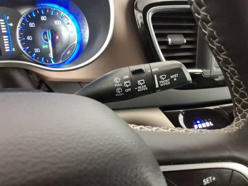 Used 2023 Chrysler Voyager LX FWD image 26