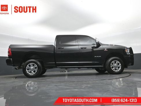 Used 2024 RAM 2500 Laramie AWD/4WD image 38
