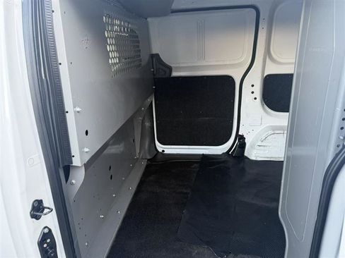 Used 2019 Nissan NV200 SV image 16