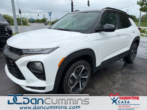 Used 2023 Chevrolet TrailBlazer RS w/ Sun and Liftgate Package AWD/4WD image 1