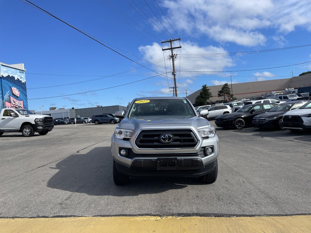 Used 2023 Toyota Tacoma SR5 w/ Technology Package AWD/4WD image 5