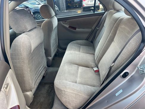 Used 2003 Toyota Corolla LE FWD image 11